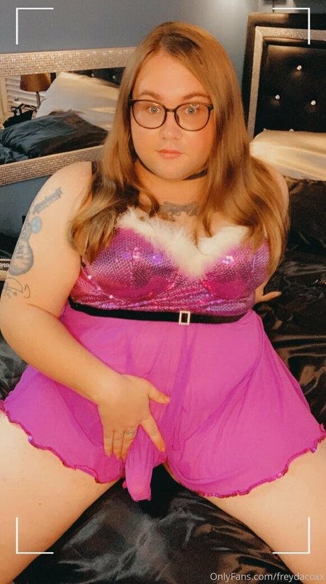 freydacoxx pretty actress photo