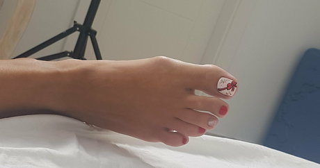 Annemanifique nudes star pictures