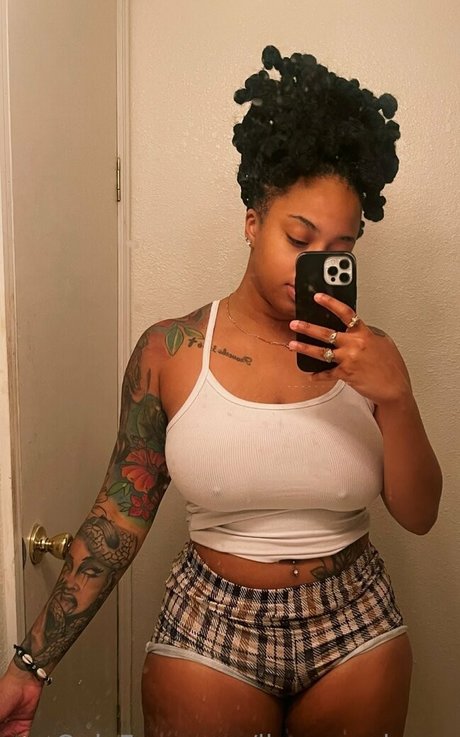 lisaexperience pornstar top pic