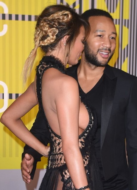 Chrissy Teigen pornographic star pic