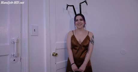 LilRedVelvettt sexy model pic