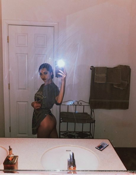 curvy girl onlyfans porn image