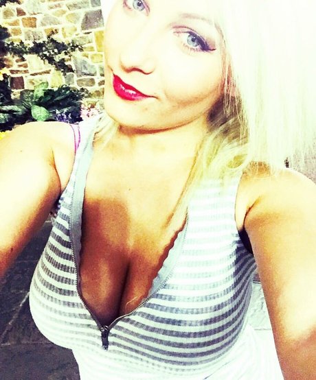 redhead pawg onlyfans free xxx images