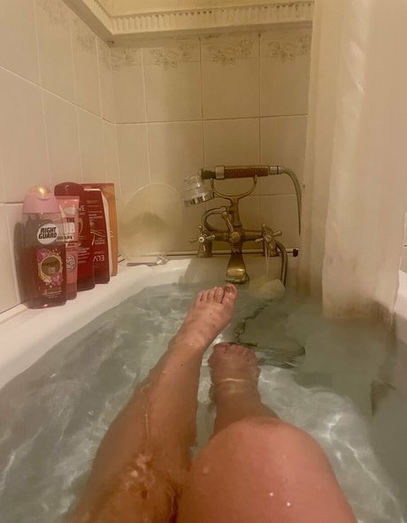 petitiepolly adult actress archive