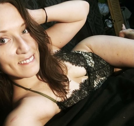 Infernal Aphrodite xxx pornstar image