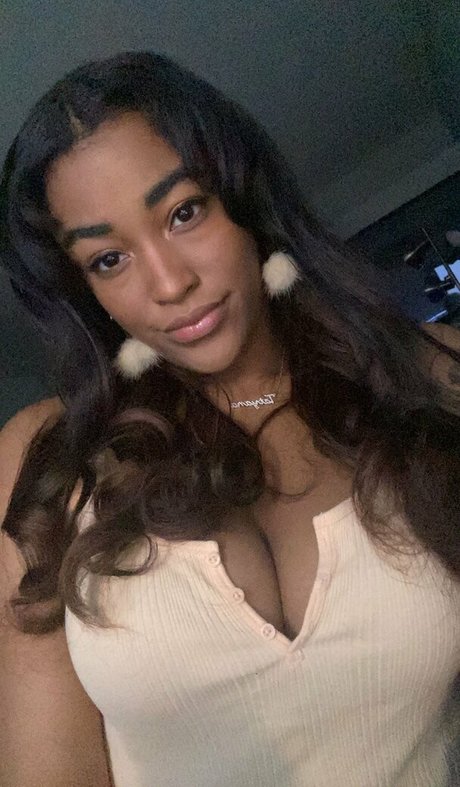 lingerie milf onlyfans free pics