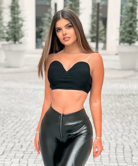 beautiful bbw onlyfans naked img