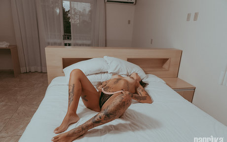 Bianca Leticia sexy pornstar photo