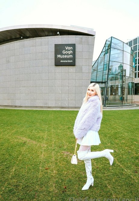 bbw teacher onlyfans naked image