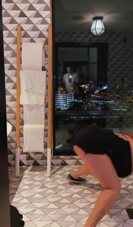 Sheila L model art images