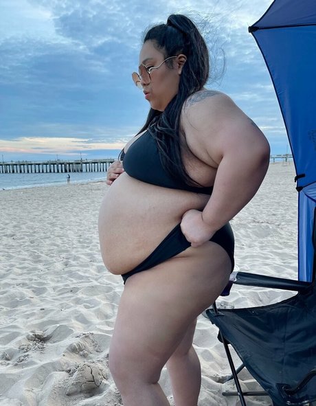 asian lesbian onlyfans naked pics