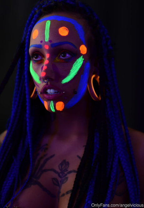 curvy girl onlyfans pornos image