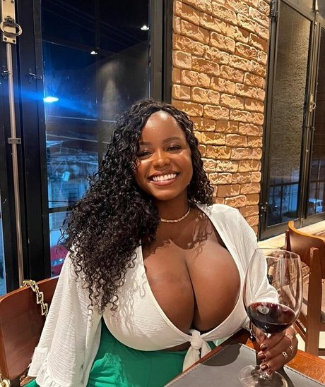 big ass blonde onlyfans sexy naked images