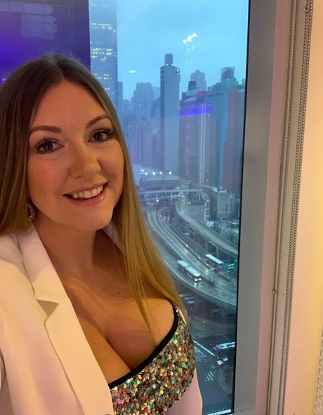 Katy maughan model high quality pictures