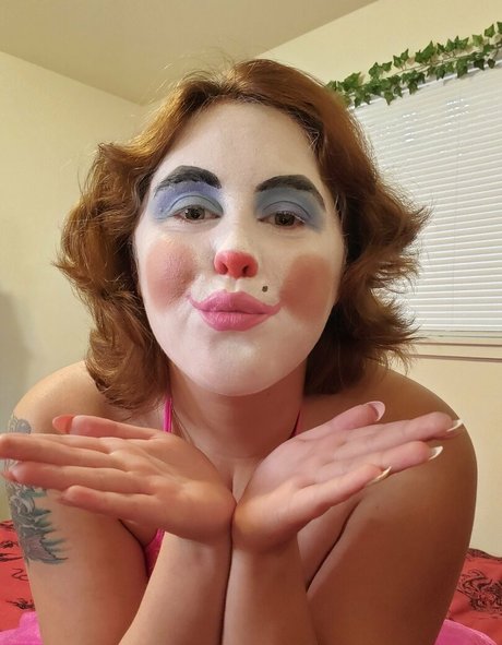 clowndivax model sex gallery