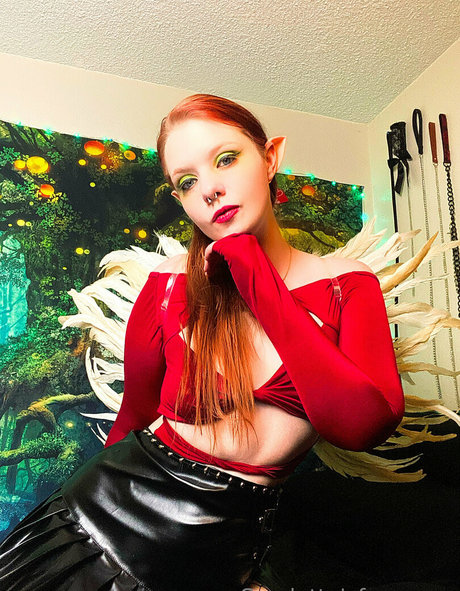 scarlettesfreepage erotic star image