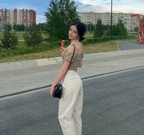 asian dp onlyfans nude picture