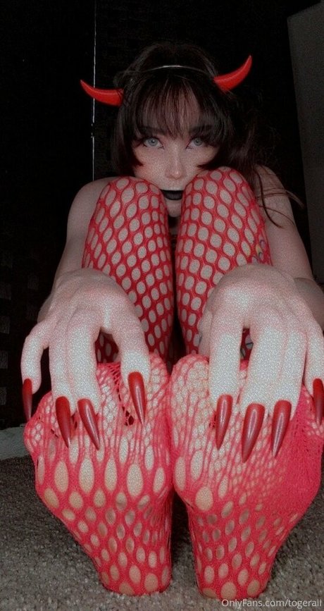 togeraii xxx actress pictures