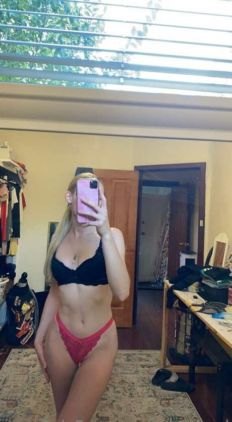 srhmmnd hot pornstar pic