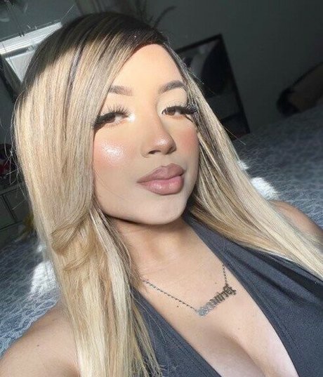 vlindeer exclusive actress pics