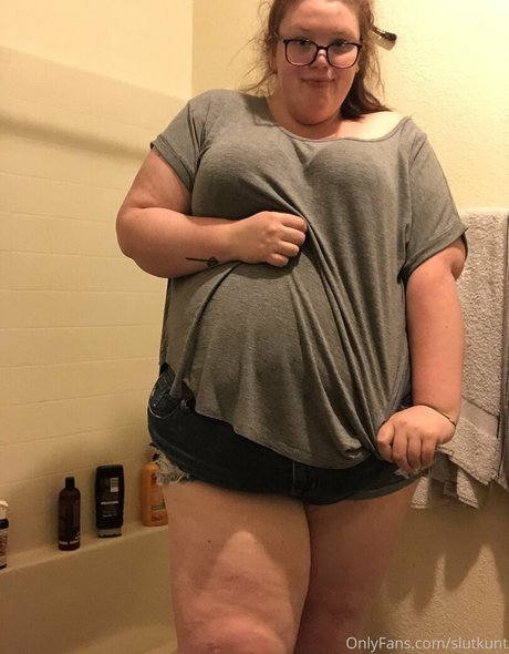 cheating onlyfans hot nude pic