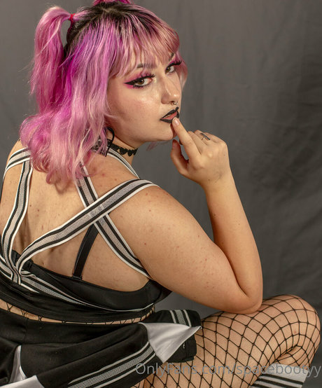 spacebootyy pornographic model picture