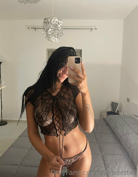 Benedetta nudes pornstar pic