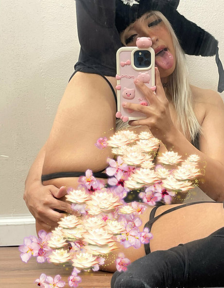 Leighbunbun sexy pornstar galleries