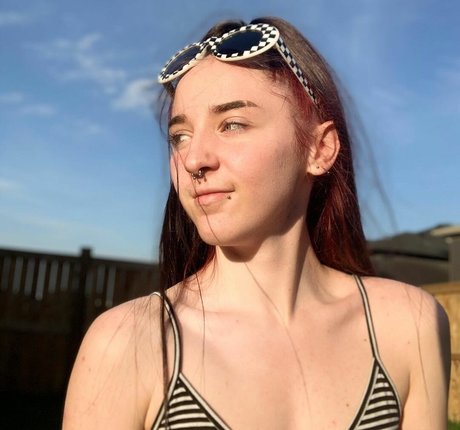 short teen onlyfans best photo