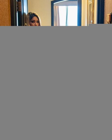 emmysuksomdan star nude photos