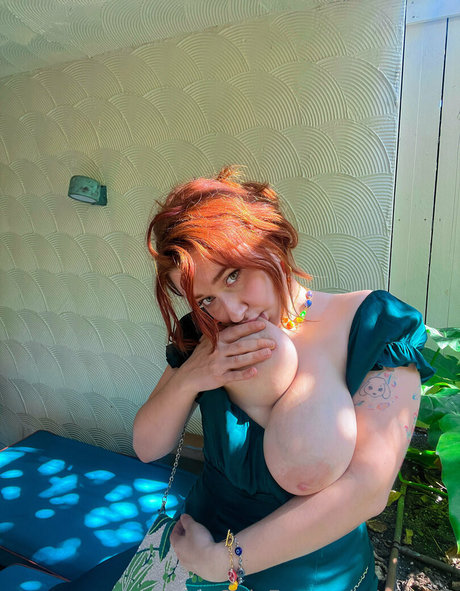 Nixxxie Pearlz sexy star img