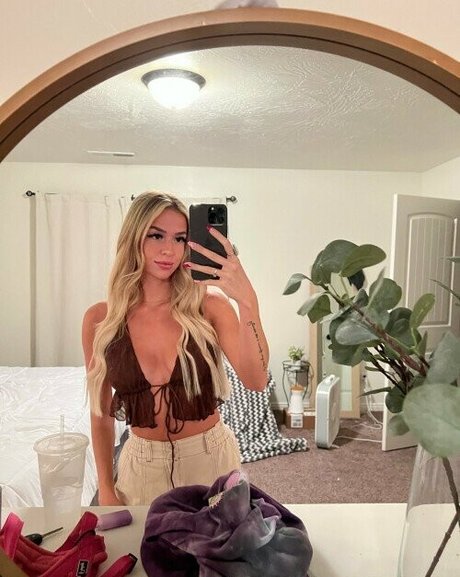 pattaya ladyboy onlyfans art xxx pic