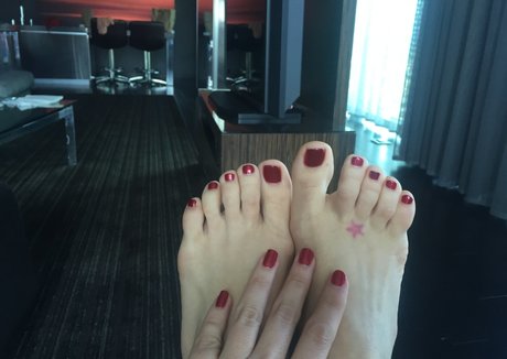 blonde wife onlyfans hot nude image