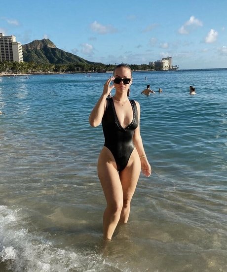 milf orgasm onlyfans art naked img