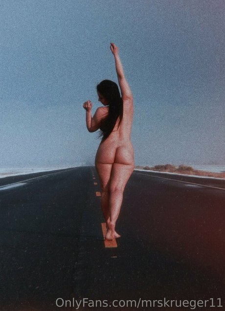 teacher milf onlyfans beautiful nude pics