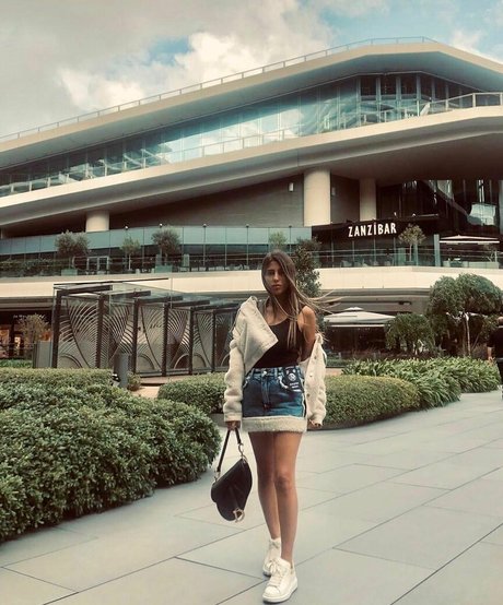 slut onlyfans porn photos