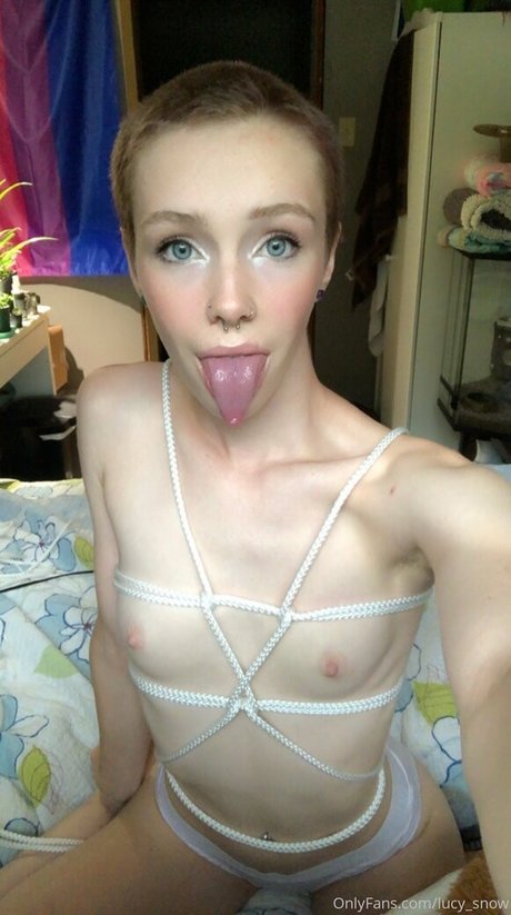 old young lesbian onlyfans art naked galleries