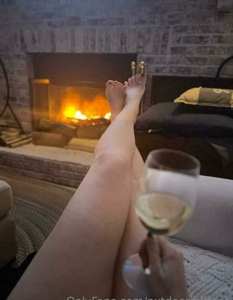 nxtdoormlffeet nice actress pictures