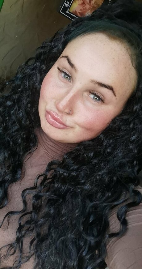 charlie16071994 exclusive star pics