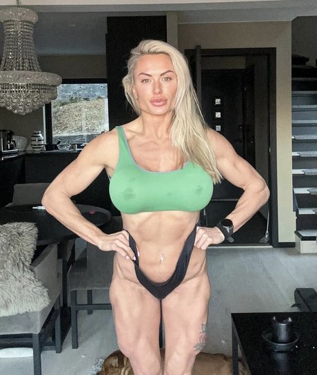 babe brunette onlyfans adult picture