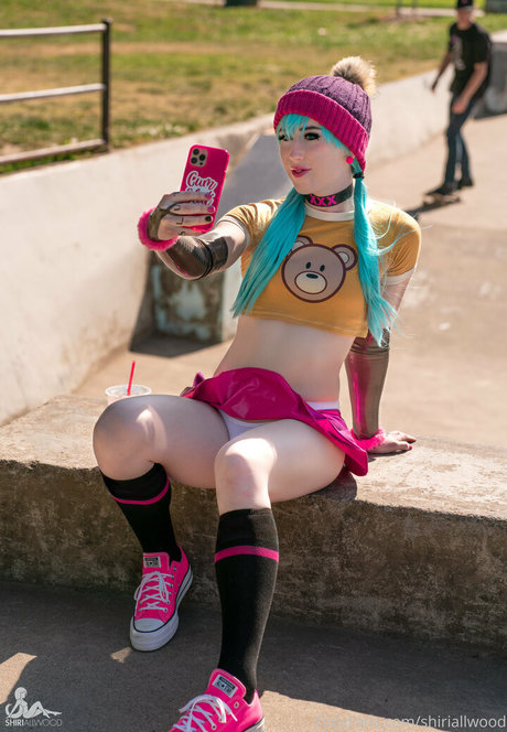 shiriallwood xxx model img