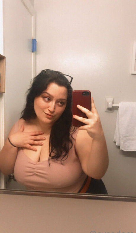 divine hedonist free actress pic