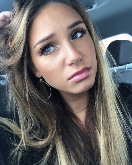 Cassandra Spano hd pornstar gallery