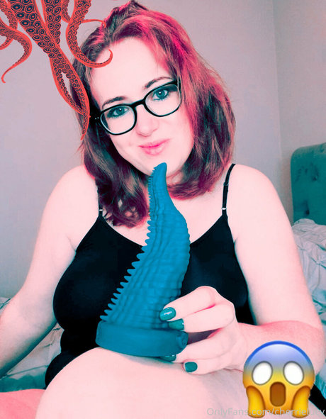 lucycherriefree sex actress img