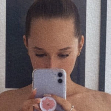 Blonde Douce model hot pictures