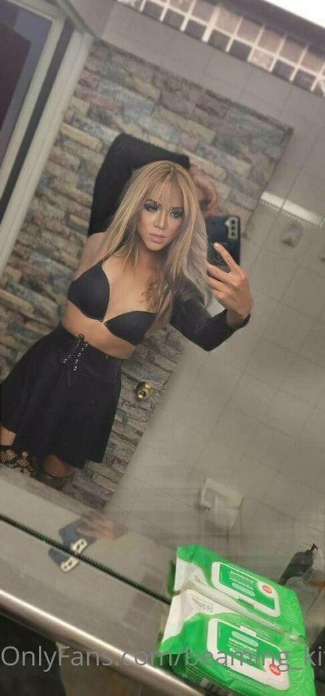 beaming kitty nudes model photos