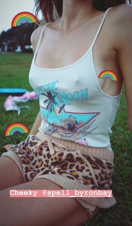 asian lesbian onlyfans best photos