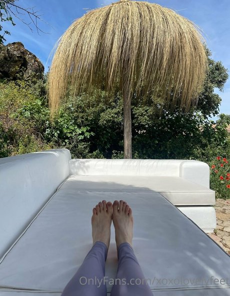 xoxolovelyfeet high quality actress img