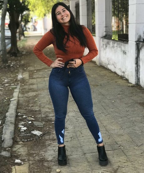 Belen Blanco hd actress img