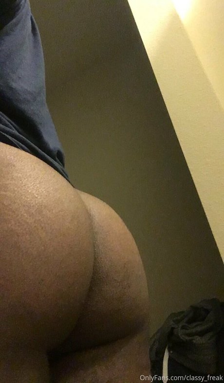 classy freak nude actress photos